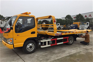 长沙哪里有拖车服务